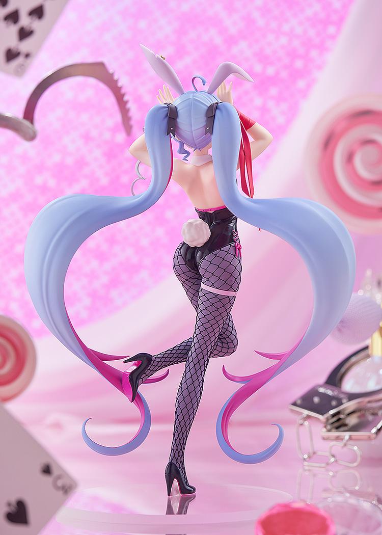 Character Vocal Series 01: Hatsune Miku POP UP PARADE Hatsune Miku: Rabbit Hole Ver. L Size