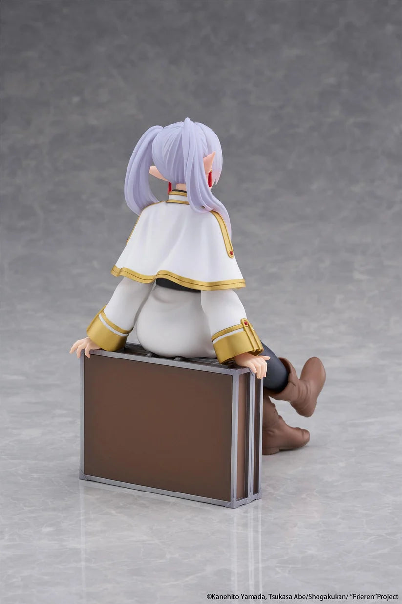 Frieren: Beyond Journey's End Desktop Cute Figure - Frieren (Trunk Case Ver.) Reissue