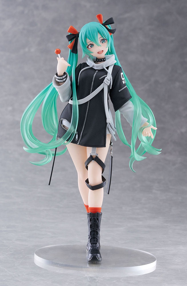 Hatsune Miku Figure   Fashion Punk Ver